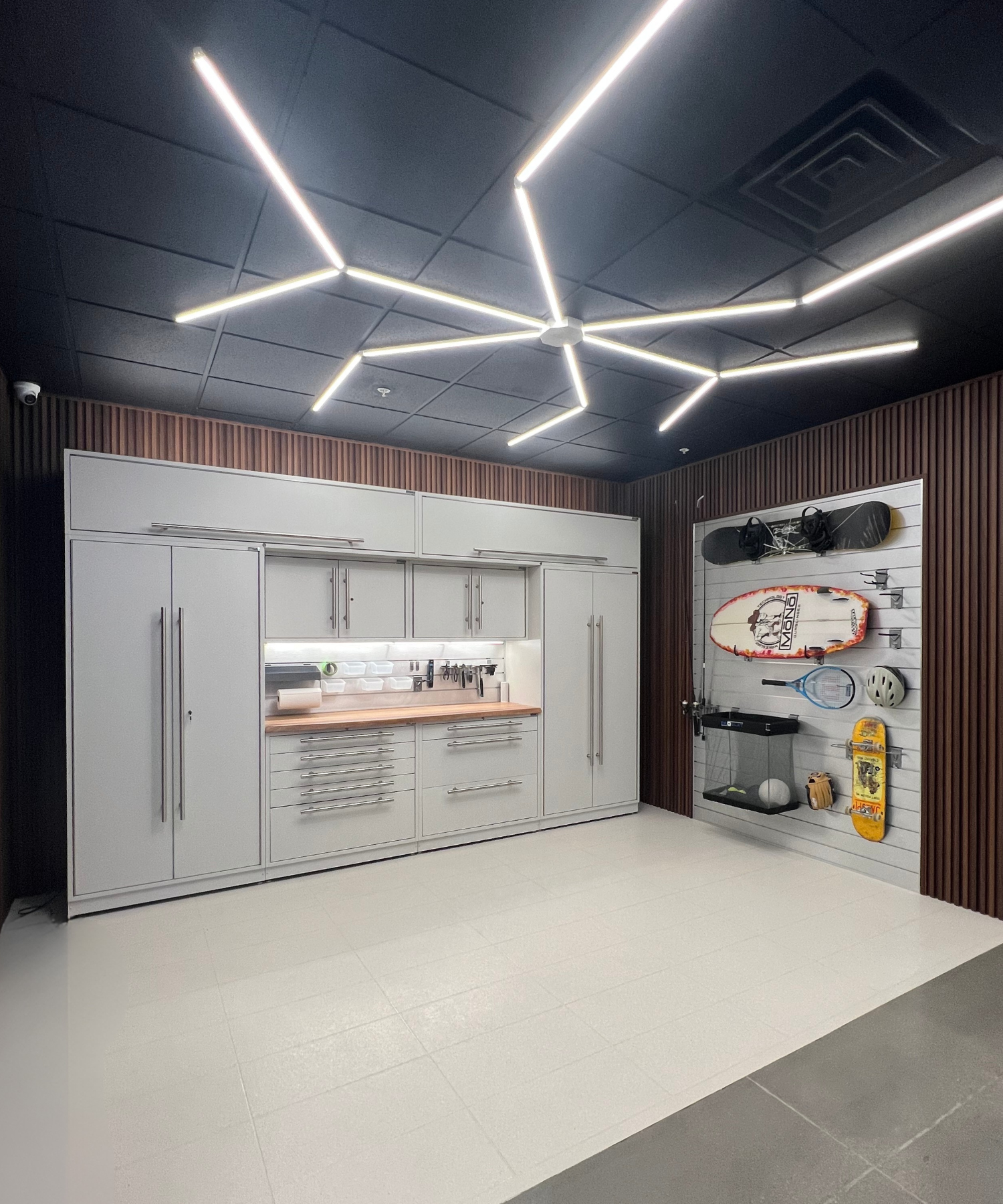 Why a Clean Garage Adds Value to Your Home (and Your Life)